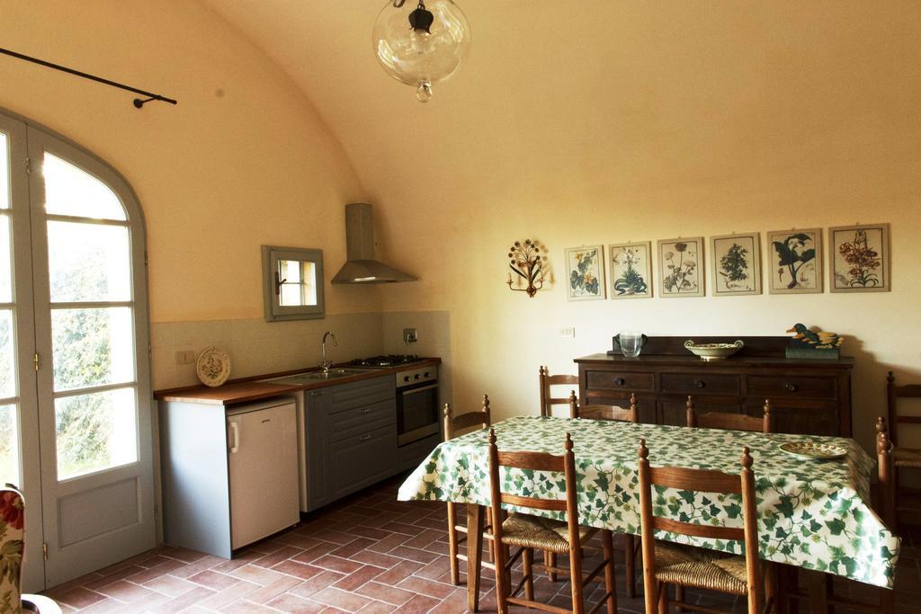 Agriturismo La Volta Villa Cascina Habitación foto