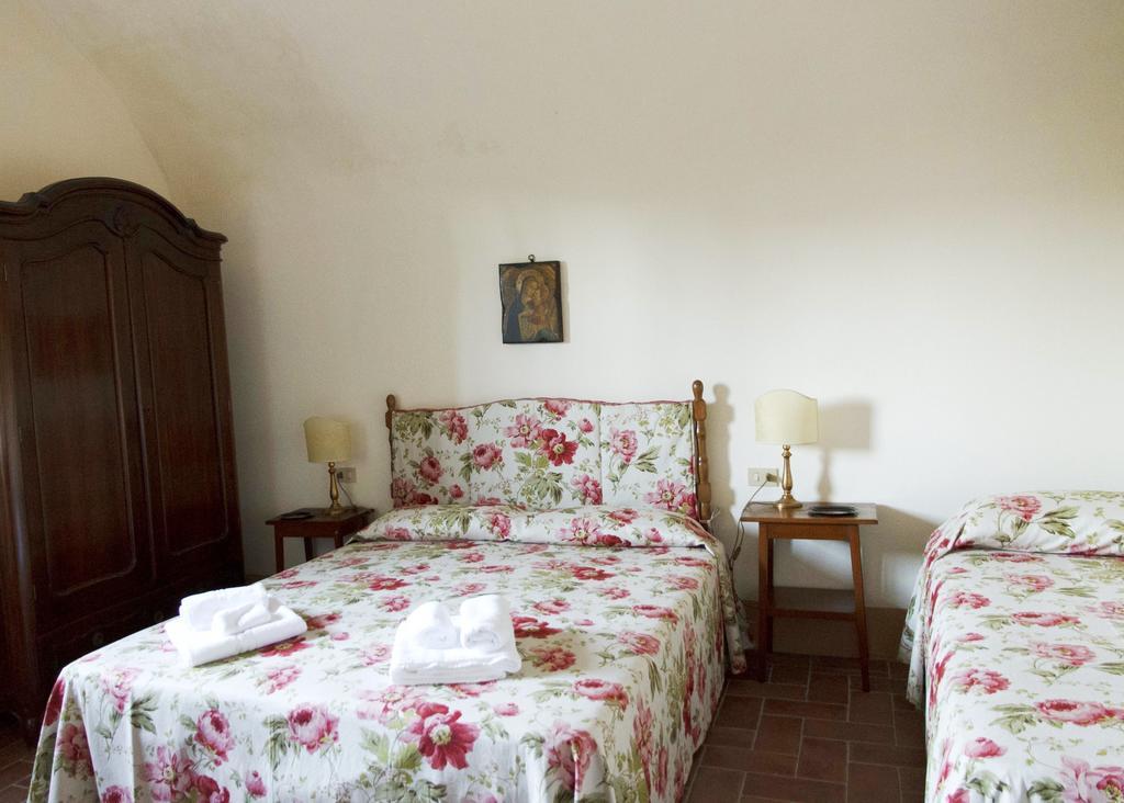 Agriturismo La Volta Villa Cascina Habitación foto